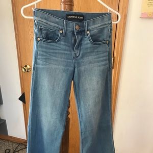 Wide leg jeans